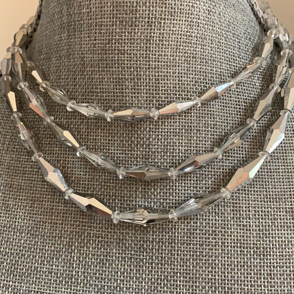 Vintage 1960s three strand shiny, sparkly choker/princess style  necklace
